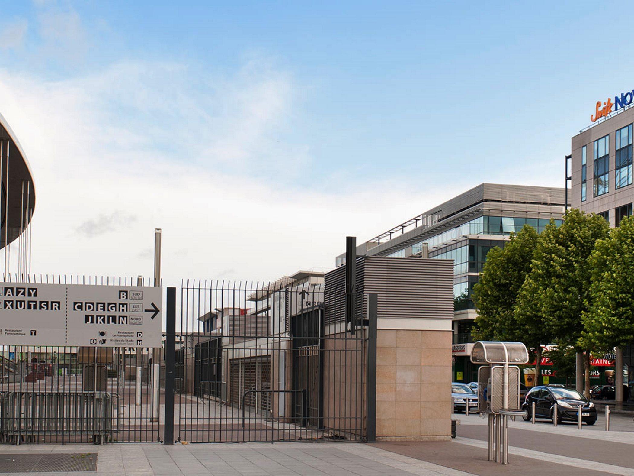 Novotel Paris Saint Denis Stade Basilique Exterior photo